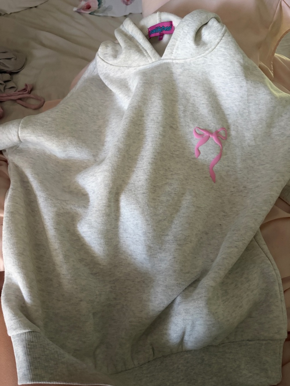 Edikted hoodie with pink bow details xs!